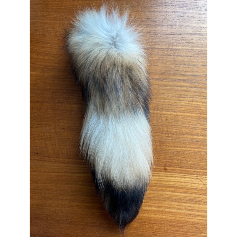 Finn Raccoon Tail