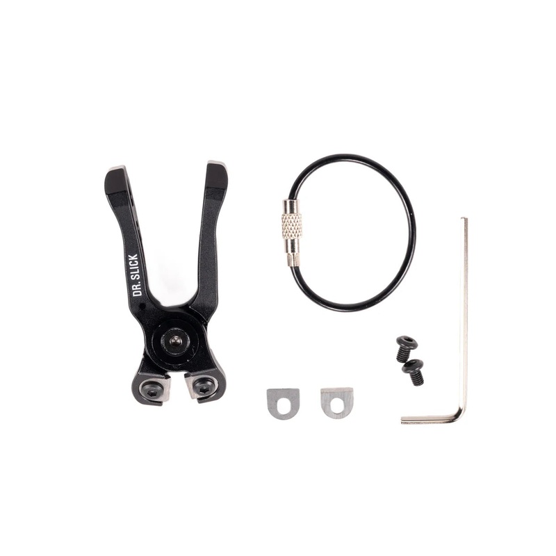 Dr. Slick Cyclone Nipper Black Off-set Jaw