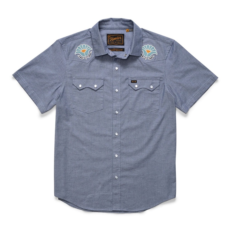 Howler Brothers Crosscut Deluxe Snapshirt SS – Fresh Blooms : Indigo
