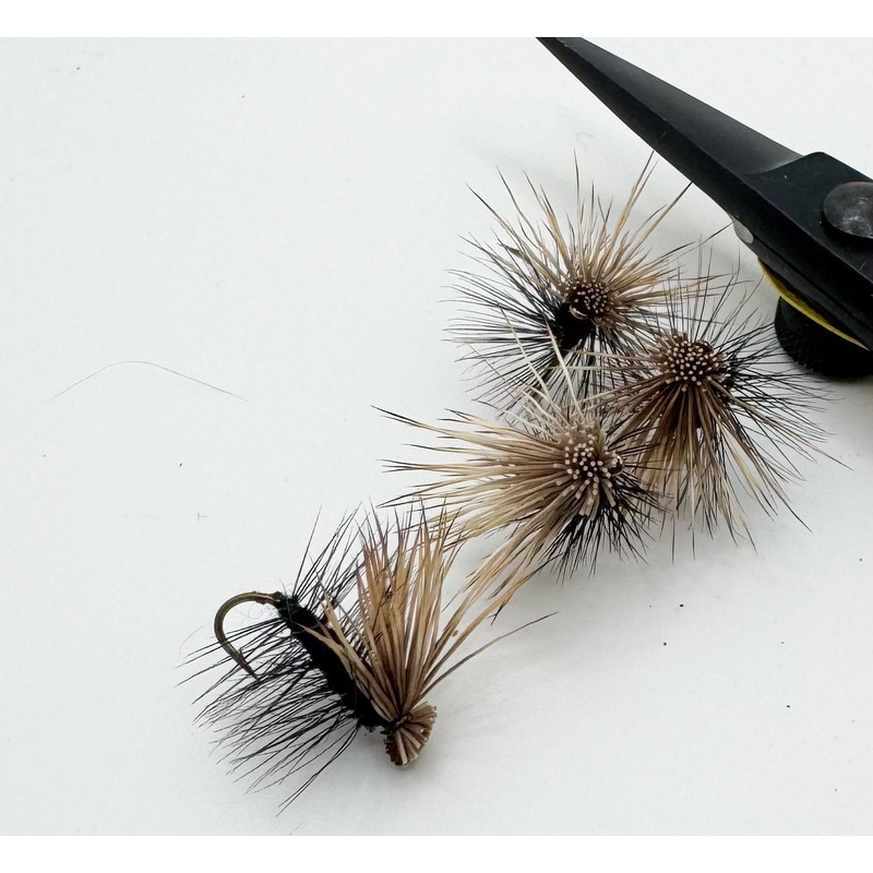 Elk Hair Caddis Black||14