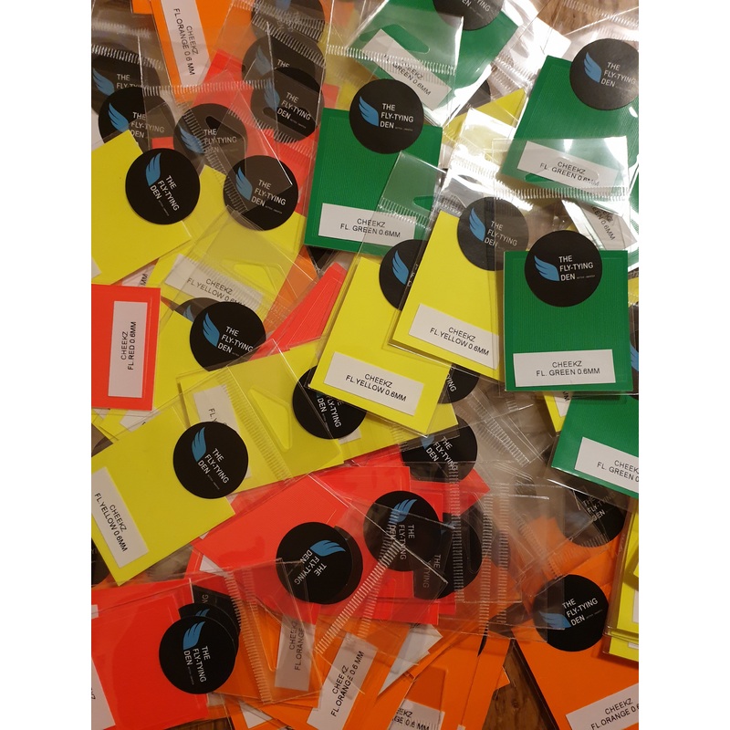 The Fly-Tying Den Buzzer Cheekz