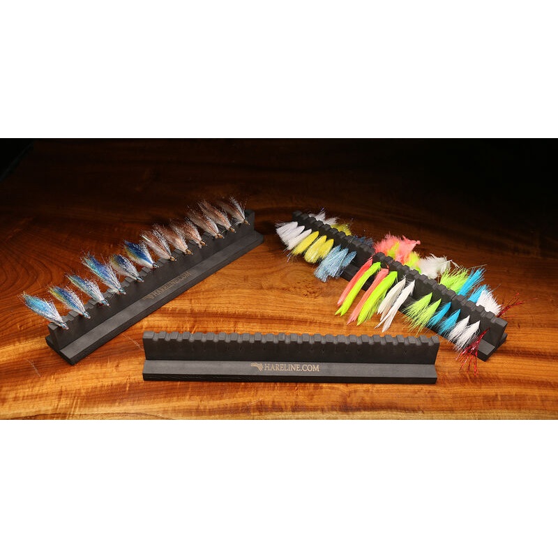 Hareline Chicone’s Material & Fly Prep Station