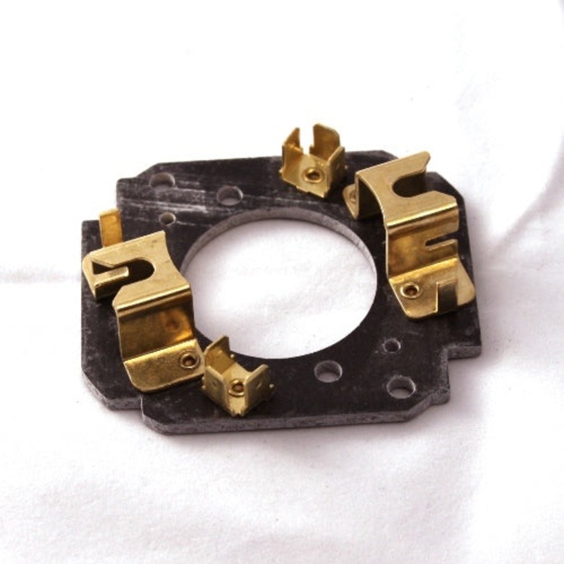 Minn Kota BRUSH PLATE ASM 4 STD BUNG P/N: 9-738-004