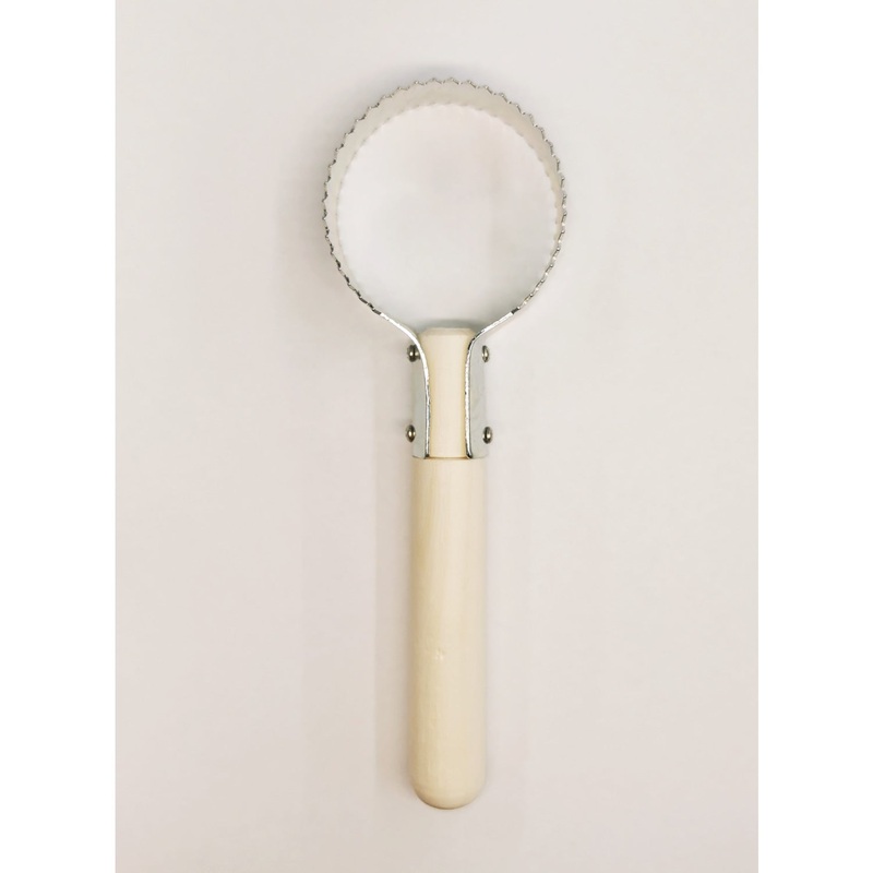 STM Fish Scaler Round Head Timber Handle